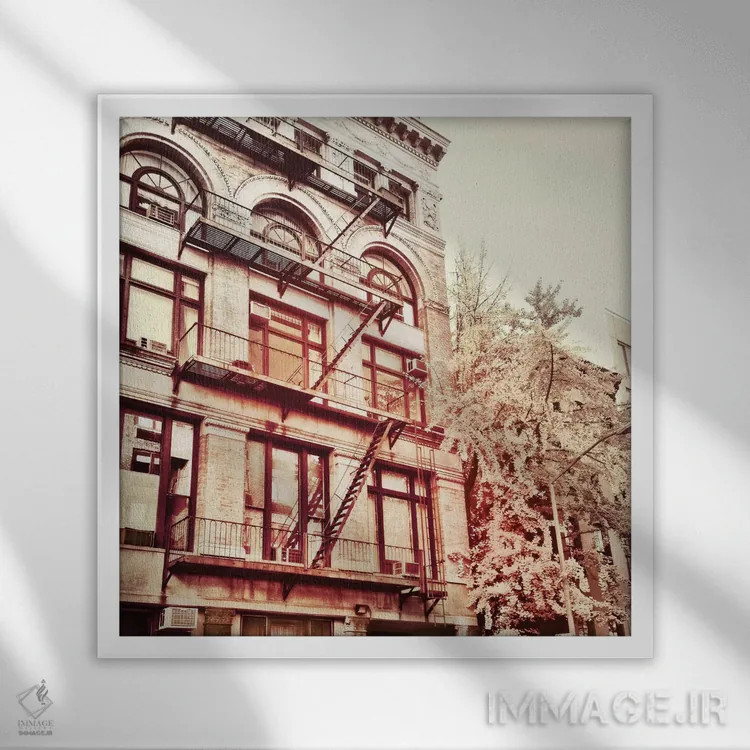 تابلو بالا شهر (مناطق اعیان نشین شهری) اثر آکوستا - نمای قابدار سفید