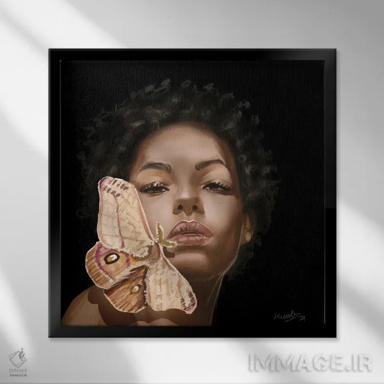 تابلو پروانه شبپره اثر آدکونله آدلاکه - نمای قابدار مشکی