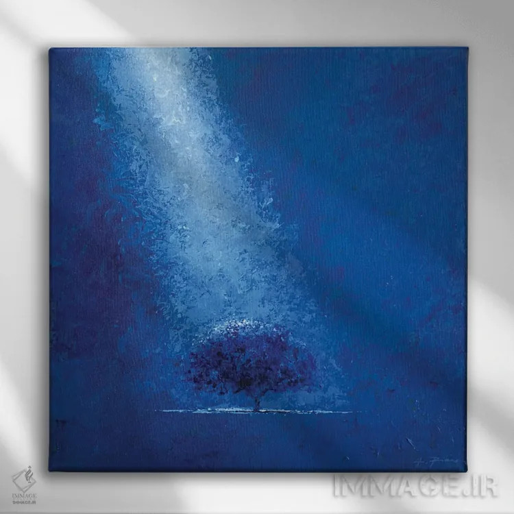 تابلو آبی اثر آلساندرو پیراس - نمای روبهرو روی دیوار