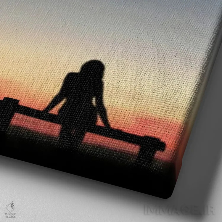 تابلو دختر بر دوچرخه اثر عبدالله ایویندار - نمای نزدیک بافت بوم