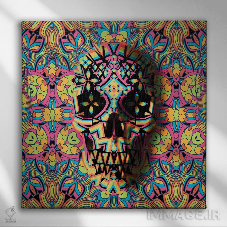 تابلو جمجمه هندسی، مربع اثر علی گولچ - نمای روبهرو روی دیوار