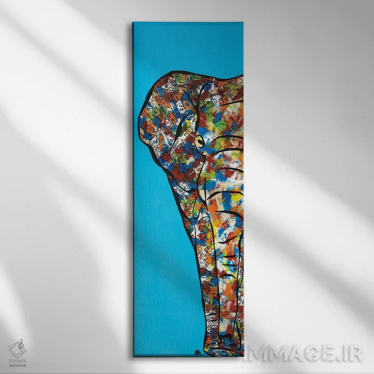 تابلو باهوش، نمایش ۳ اثر آموغ کاتیایان - نمای روبهرو روی دیوار