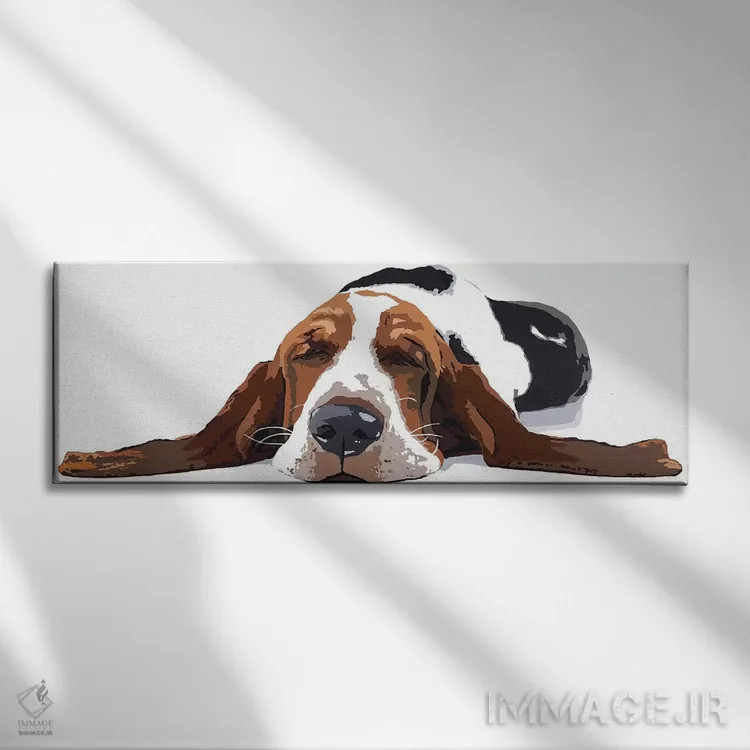 تابلو زحمت بهاندازهٔ یک سگ (بسیار سخت کارکردن - اصطلاحی) اثر جولی احمد - نمای روبهرو روی دیوار