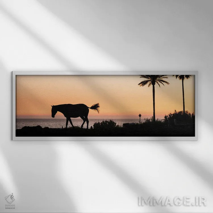 تابلو اسب و نخلها اثر اندرو لِوِر - نمای قابدار سفید