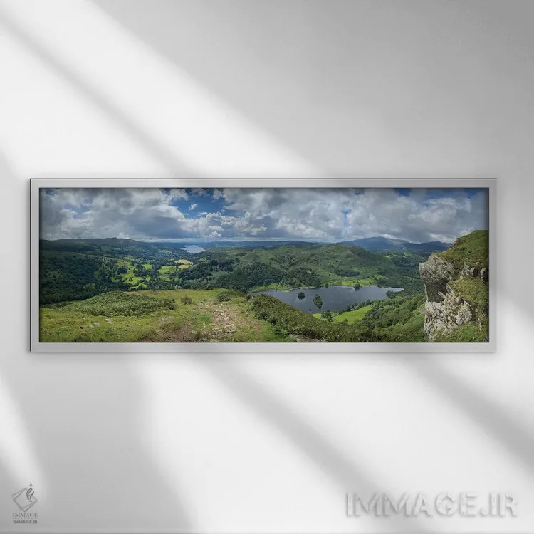 تابلو از بالا اثر نوا بی - نمای قابدار سفید