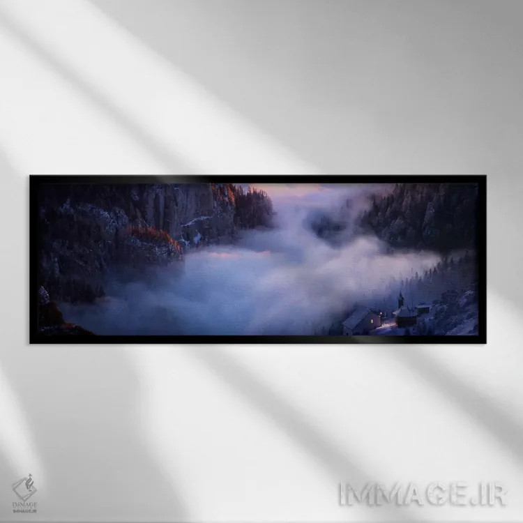 تابلو تنها در برابر تمام تاریکی اثر آدریان بوردَا - نمای قابدار مشکی