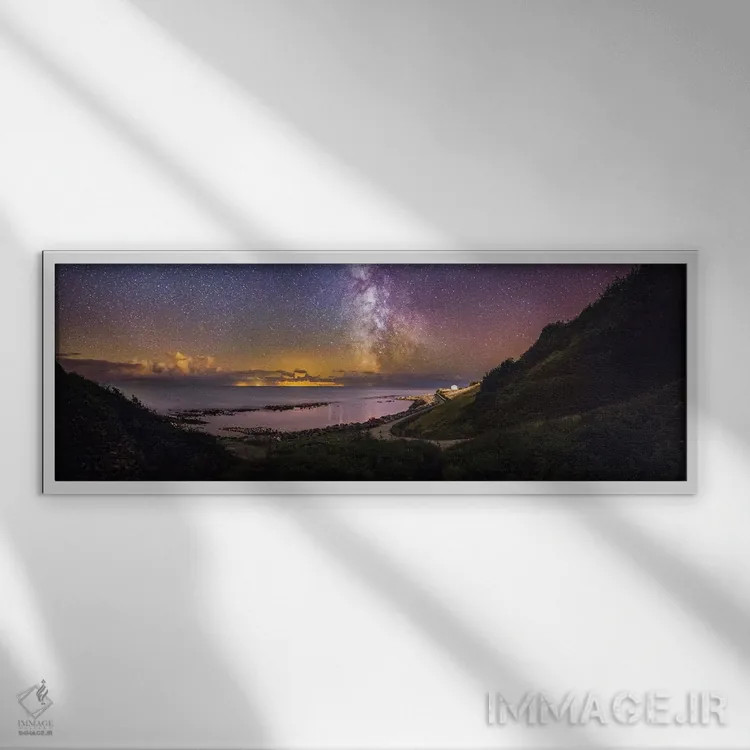 تابلو چراغهای شربورگ و راه شیری (نام فرانسوی) اثر چاد پاول - نمای قابدار سفید