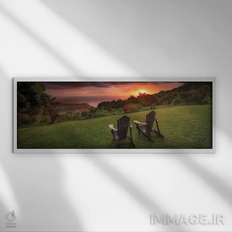 تابلو صندلیهای غروب اثر دنیس فراتس - نمای قابدار سفید
