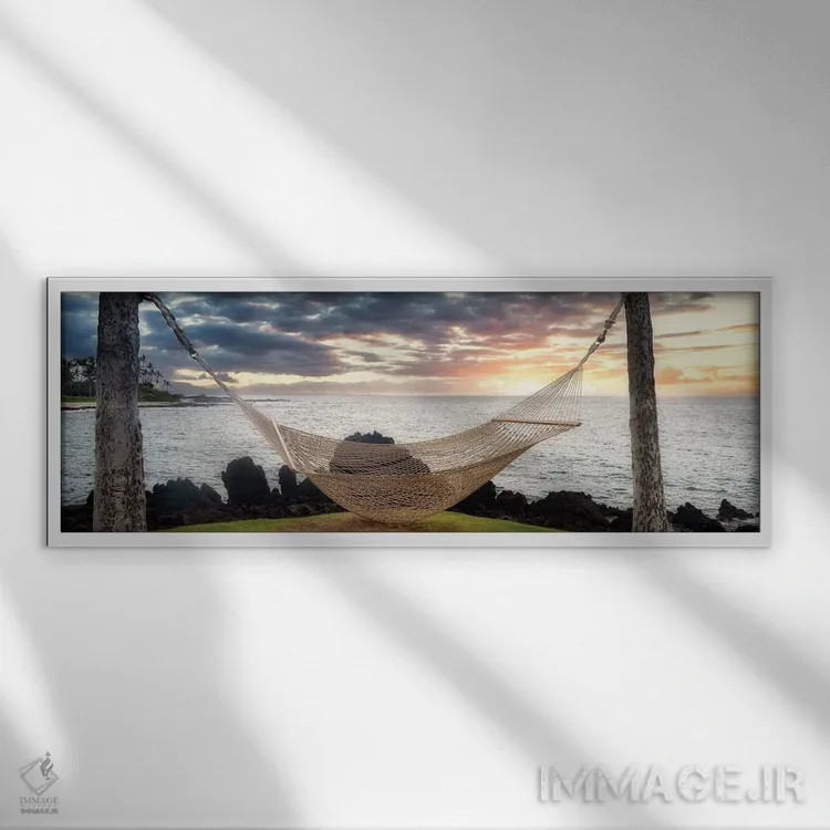 تابلو ننو گرمسیری اثر دنیس فراتس - نمای قابدار سفید