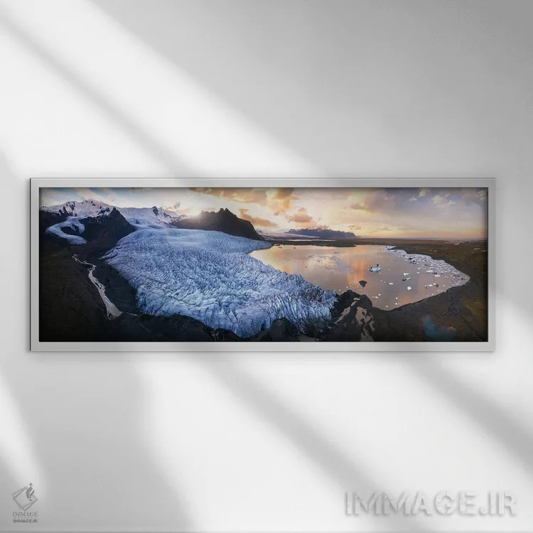 تابلو پانورامای باشکوه یخچال در ایسلند اثر دنیل گاستاگر - نمای قابدار سفید