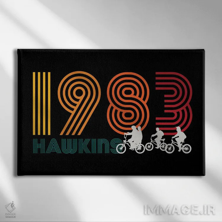 تابلو هاوکینز ۱۹۸۳ (ارجاع به "چیزهای عجیب") اثر آنتونیو کامارنا - نمای روبهرو روی دیوار