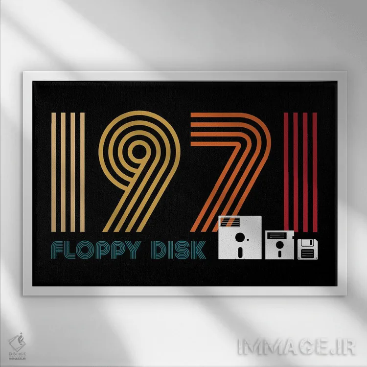 تابلو دیسک فلاپی ۱۹۷۱ (نوستالژی تکنولوژی) اثر آنتونیو کامارنا - نمای قابدار سفید
