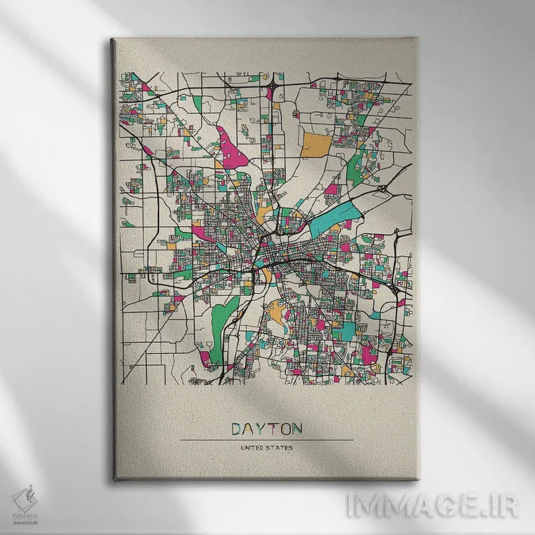 تابلو نقشه دیتون، اوهایو اثر آیشه دنیز آکِرمان - نمای روبهرو روی دیوار