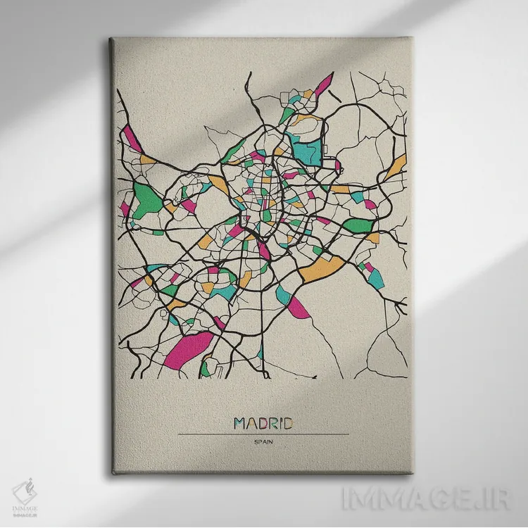 تابلو نقشهٔ مادرید، اسپانیا اثر آیشه دنیز آکِرمان - نمای روبهرو روی دیوار