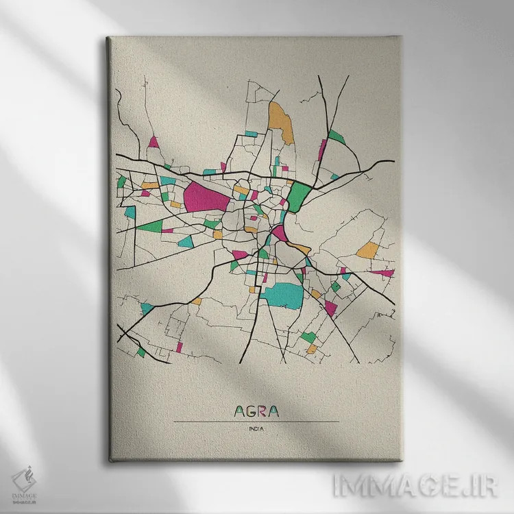 تابلو نقشهٔ آگرا، هند اثر آیشه دنیز آکِرمان - نمای روبهرو روی دیوار