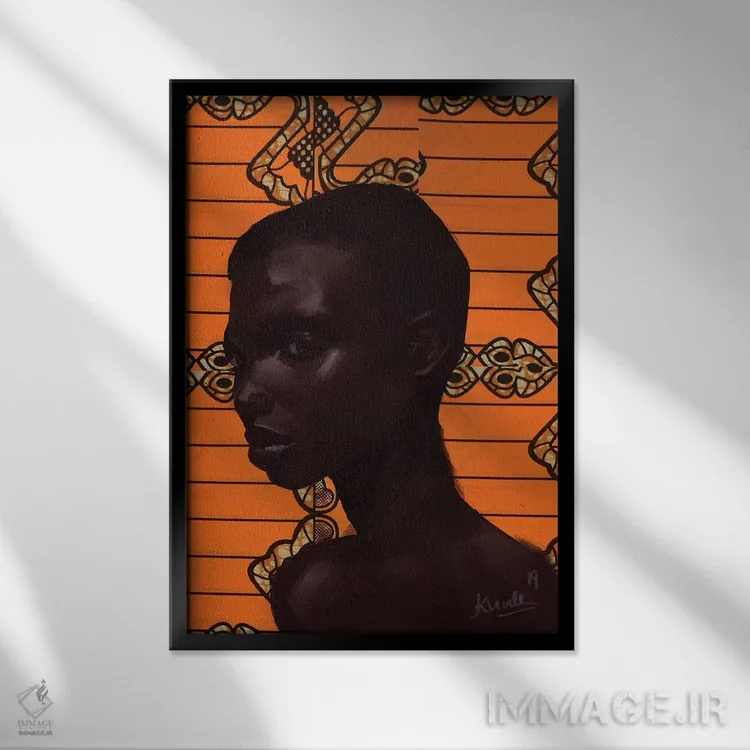 تابلو مجموعه مومی ۷.۱ اثر آدکونله آدلاکه - نمای قابدار مشکی