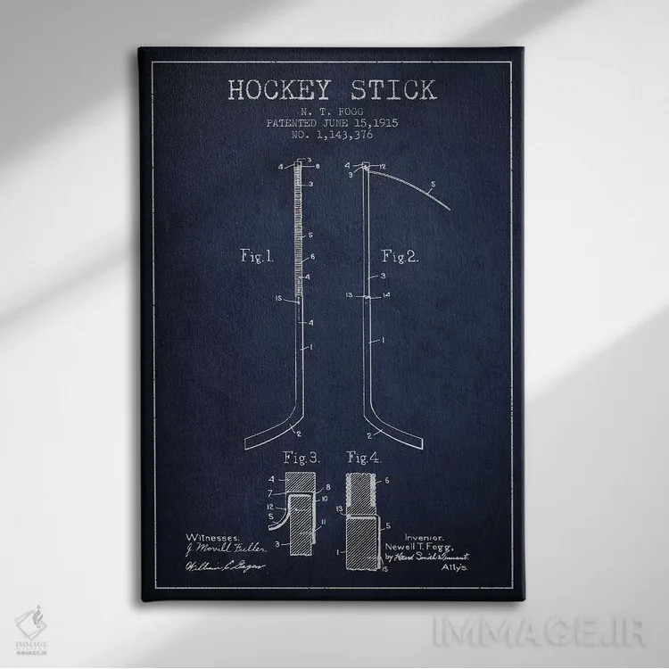 تابلو نقشهٔ ثبت اختراع چوب هاکی (طرح سرمهای) اثر پیکسل کهنه (استودیو/نام هنری) - نمای روبهرو روی دیوار