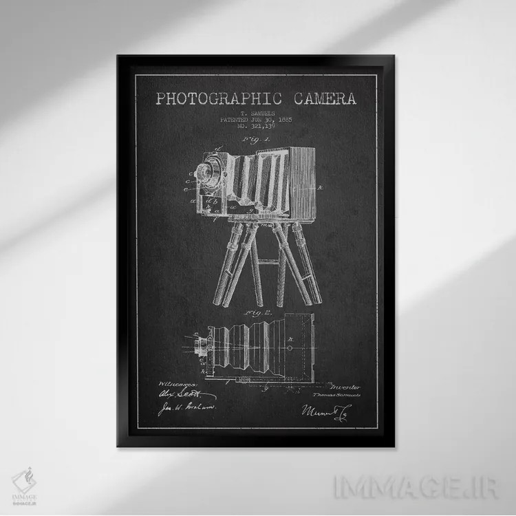 تابلو نقشهٔ اختراع دوربین (ذغالی) اثر پیکسل کهنه (استودیو/نام هنری) - نمای قابدار مشکی