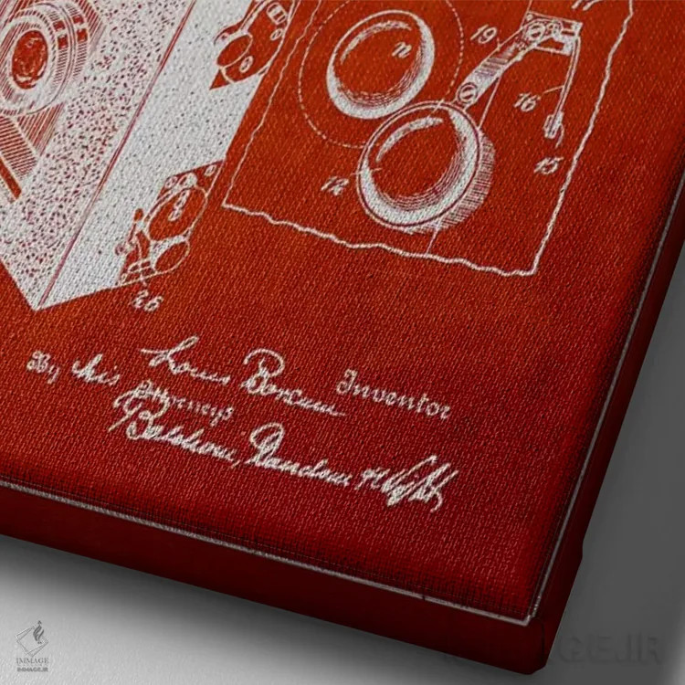 تابلو نقشهٔ اختراع دوربین (قرمز) اثر پیکسل کهنه (استودیو/نام هنری) - نمای نزدیک بافت بوم