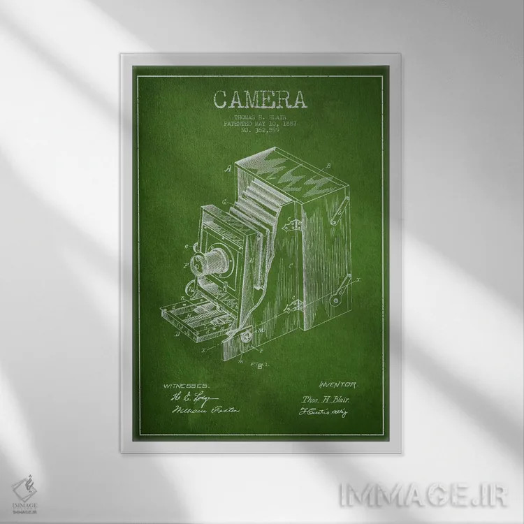 تابلو نقشهٔ اختراع دوربین (سبز) اثر پیکسل کهنه (استودیو/نام هنری) - نمای قابدار سفید