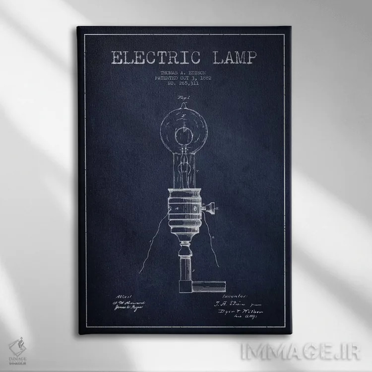تابلو نقشهٔ اختراع چراغ برقی (سرمهای) اثر پیکسل کهنه (استودیو/نام هنری) - نمای روبهرو روی دیوار