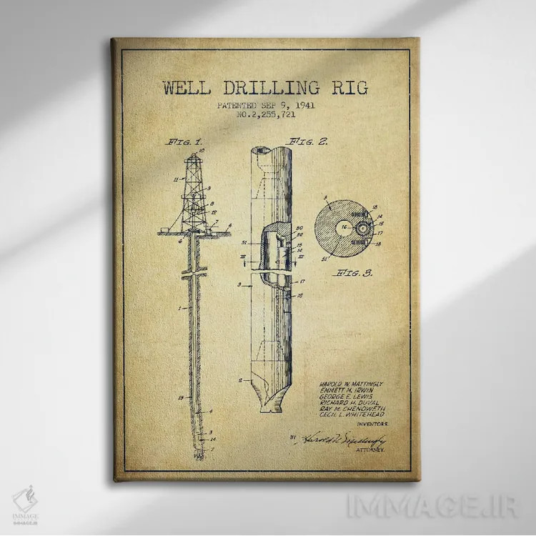 تابلو نقشهٔ ثبت اختراع دکل نفتی قدیمی اثر پیکسل کهنه (استودیو/نام هنری) - نمای روبهرو روی دیوار
