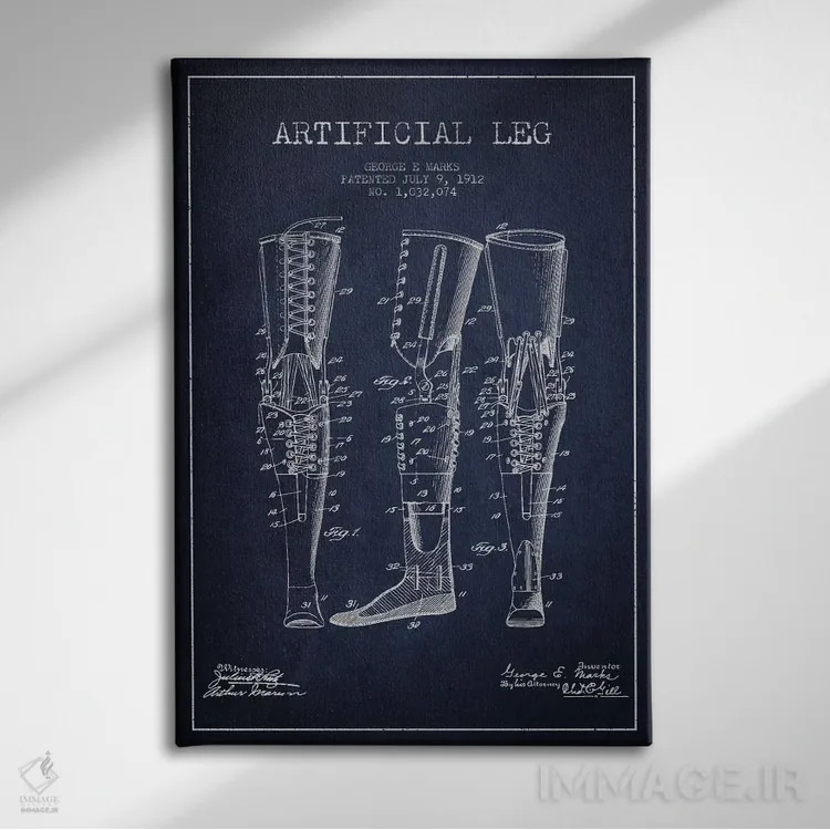 تابلو نقشهٔ ثبت اختراع پای مصنوعی (آبی تیره) اثر پیکسل کهنه (استودیو/نام هنری) - نمای روبهرو روی دیوار
