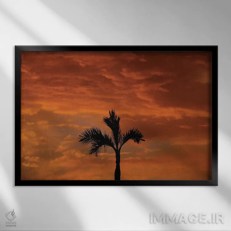 تابلو نخل تنها در غروب سرخ اثر آلساندرو دلا توره - نمای قابدار مشکی