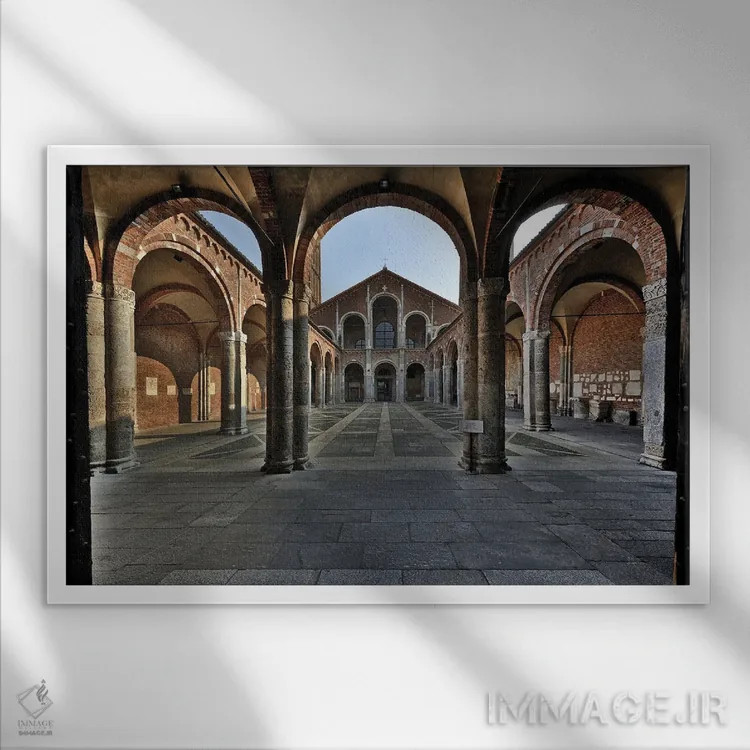 تابلو کلیسای سانتامبروجو در میلان ایتالیا (سبک رومانیک) ۲ اثر آلساندرو دلا توره - نمای قابدار سفید