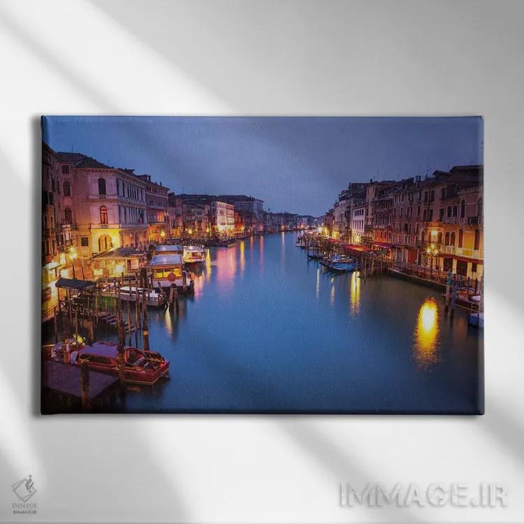 تابلو ونیز سیزدهم اثر آصاف فرانک - نمای روبهرو روی دیوار