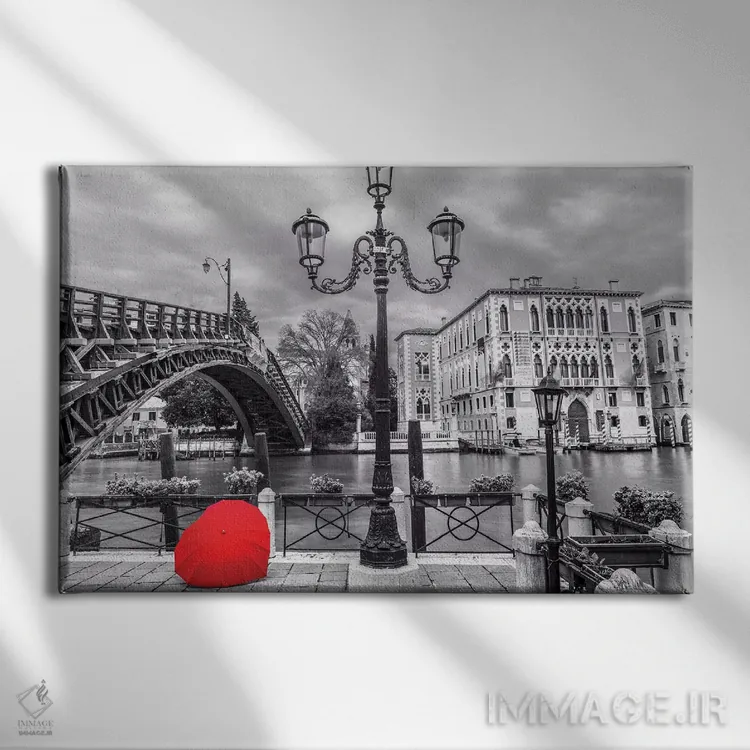 تابلو ونیز بیستودوم اثر آصاف فرانک - نمای روبهرو روی دیوار