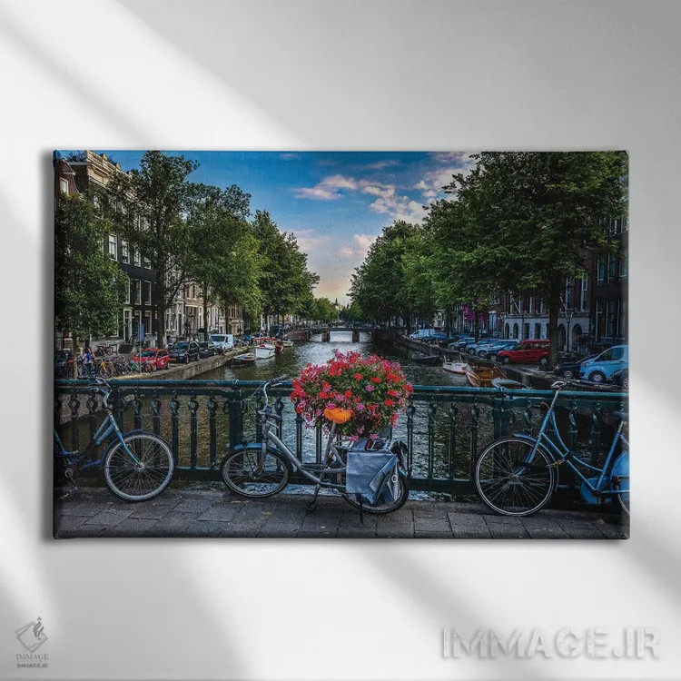 تابلو دوچرخههای کانال آمستردام هلند اثر الکس جی پرز - نمای روبهرو روی دیوار