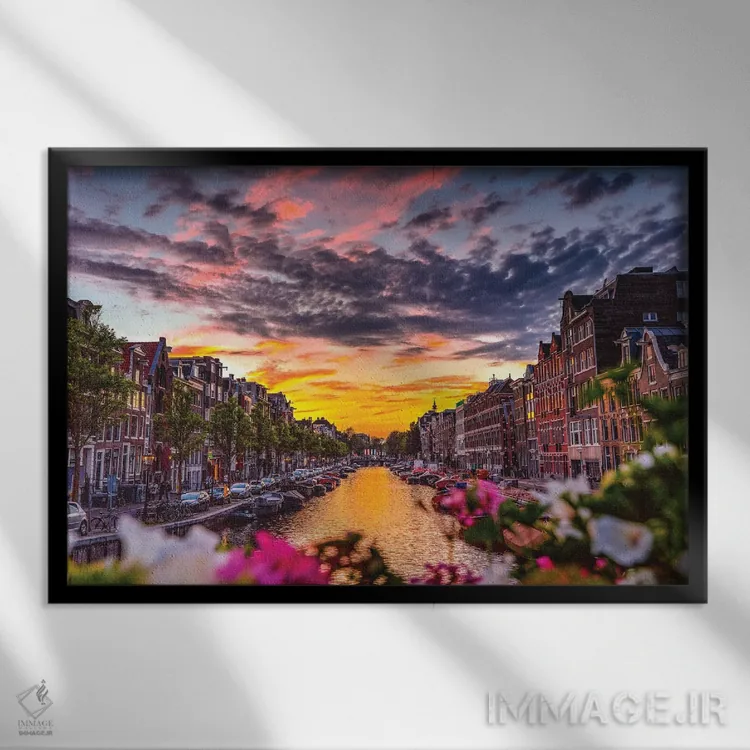 تابلو غروب کانال آمستردام هلند (قسمت اول) اثر الکس جی پرز - نمای قابدار مشکی