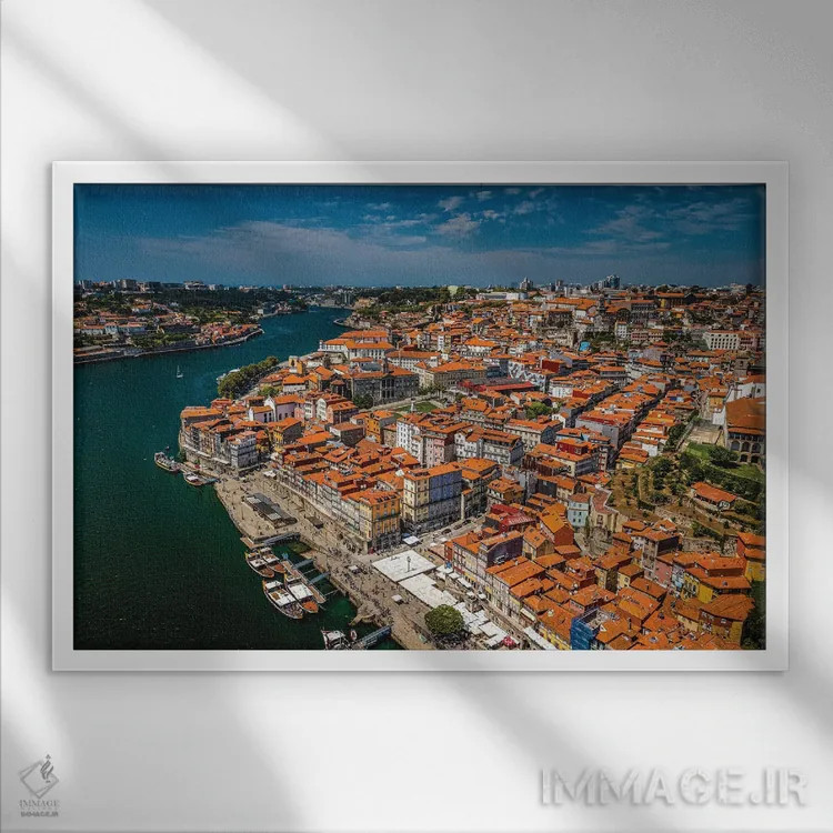 تابلو مرکز شهر پورتو پرتغال از بالا اثر الکس جی پرز - نمای قابدار سفید
