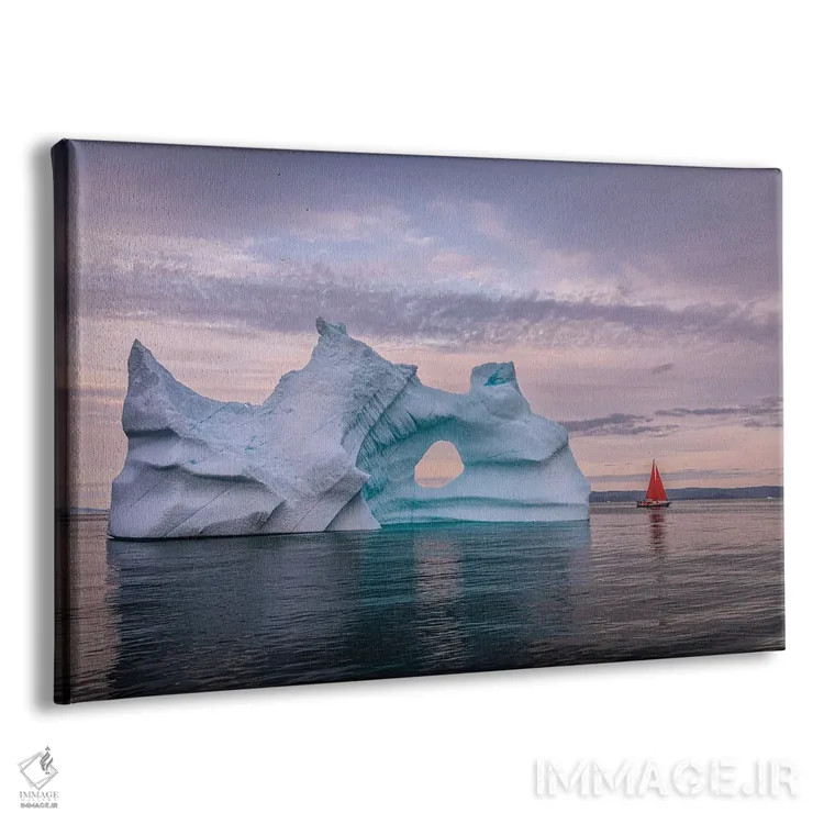 تابلو قایق بادبانی قرمز کنار کوه یخی گرینلند (قسمت سوم) اثر الکس جی پرز - نمای پرسپکتیو محصول