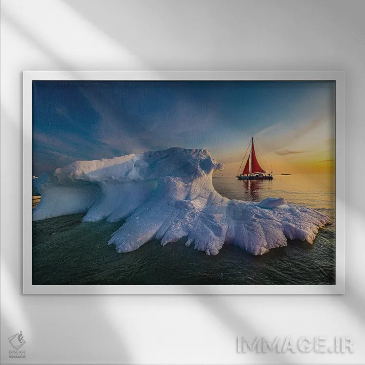 تابلو قایق بادبانی قرمز کنار کوه یخی گرینلند (قسمت دوم) اثر الکس جی پرز - نمای قابدار سفید