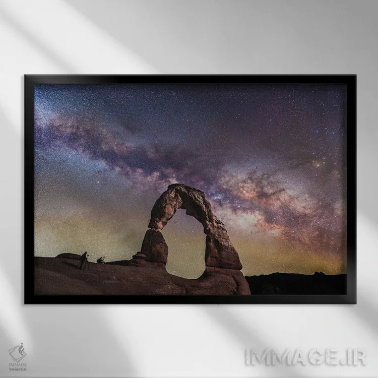 تابلو طاق دلکیت و راه شیری در شب پرستاره یوتا اثر الکس جی پرز - نمای قابدار مشکی