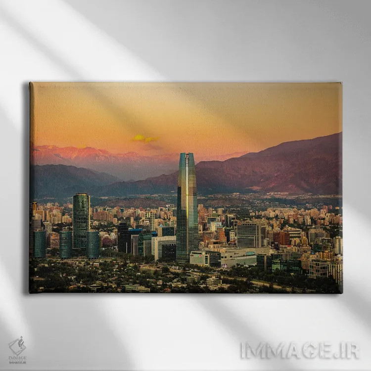 تابلو منظره شهری سانتیاگو، شیلی در غروب آفتاب اثر الکس جی پرز - نمای روبهرو روی دیوار