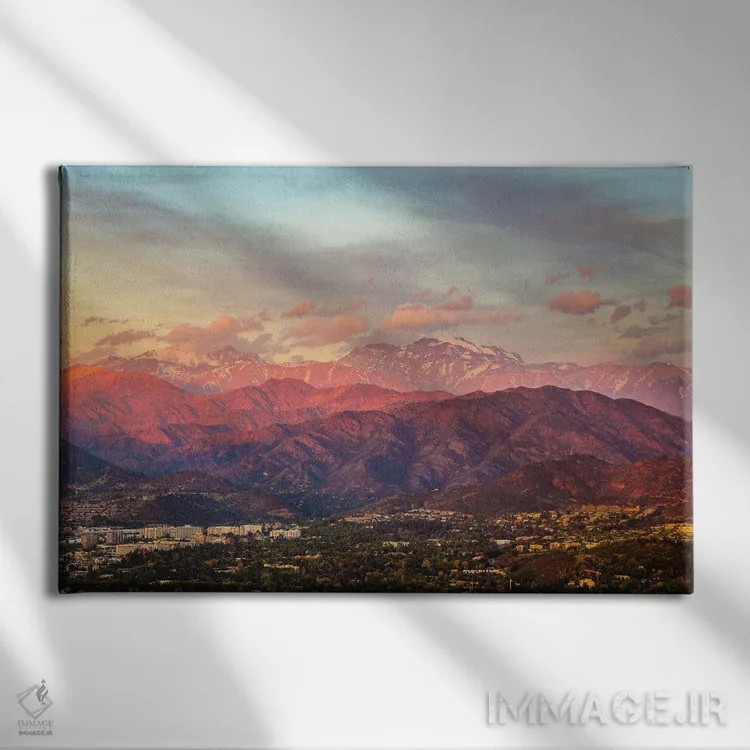 تابلو کوههای سانتیاگو، شیلی در غروب اثر الکس جی پرز - نمای روبهرو روی دیوار