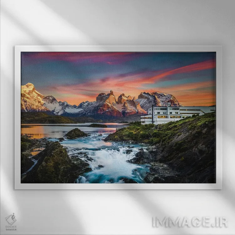 تابلو غروب تماشایی کوهستانی توریس دل پاین، پاتاگونیا، شیلی (۹) اثر الکس جی پرز - نمای قابدار سفید