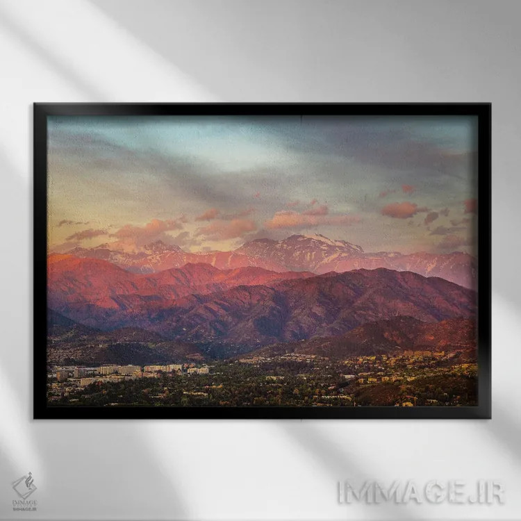 تابلو کوههای سانتیاگو، شیلی در غروب اثر الکس جی پرز - نمای قابدار مشکی