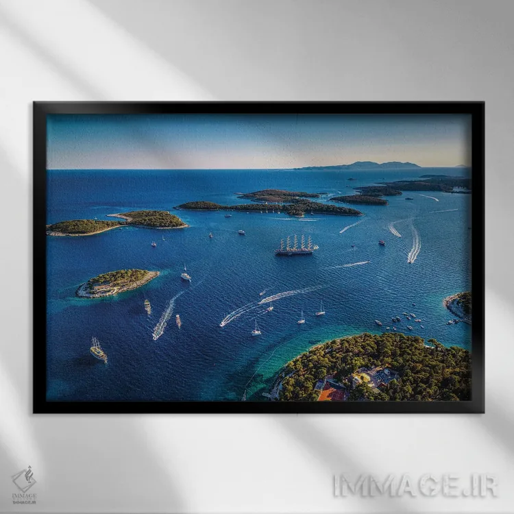 تابلو نمای هوایی جزایر هوار، کرواسی اثر الکس جی پرز - نمای قابدار مشکی