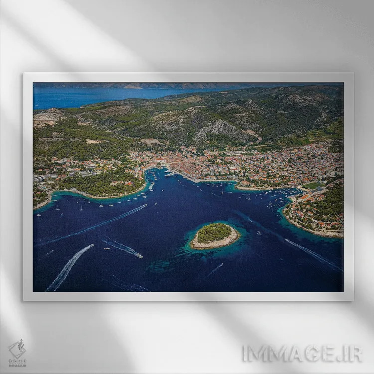 تابلو بندر هوار کروواسی شماره ۱ اثر الکس جی پرز - نمای قابدار سفید