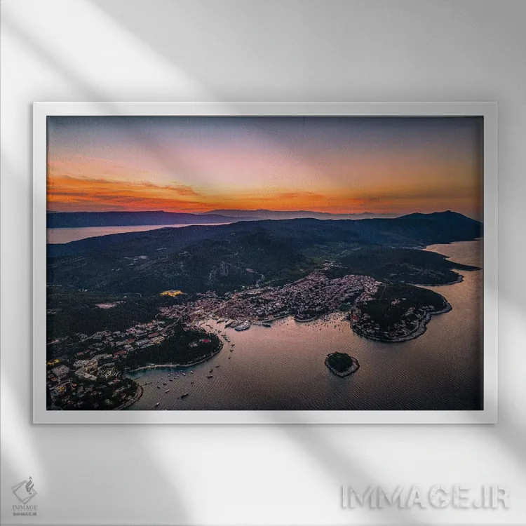 تابلو طلوع بندر هوار کروواسی شماره ۱ اثر الکس جی پرز - نمای قابدار سفید