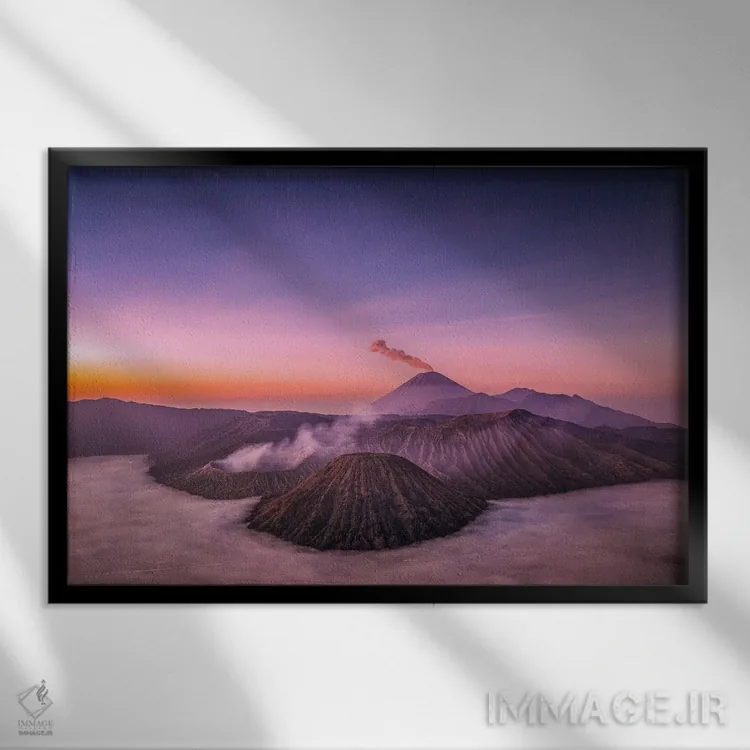تابلو طلوع آفتاب آتشفشان برومو اندونزی شماره ۳ اثر الکس جی پرز - نمای قابدار مشکی