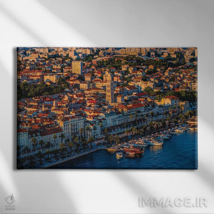 تابلو غروب بندر اسپیلت و شهر قدیمی کروواسی اثر الکس جی پرز - نمای روبهرو روی دیوار