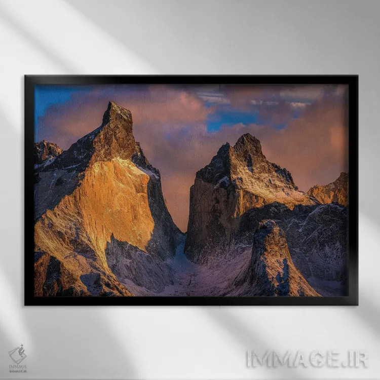تابلو قلههای کوهستانی پاتاگونیا اثر الکس جی پرز - نمای قابدار مشکی