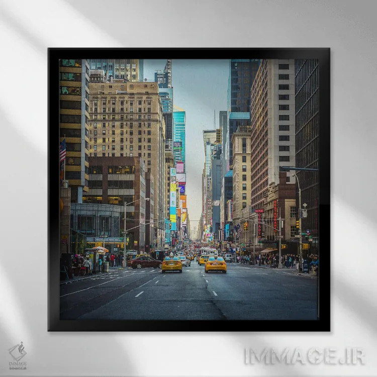 تابلو غروب خیابان هفتم نیویورک اثر آن هادک - نمای قابدار مشکی