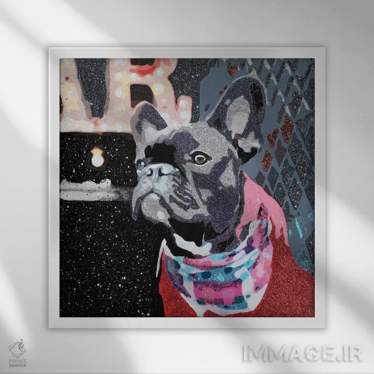 تابلو بیگی در لباس قرمز (ارجاع به بیگی اسمولز/رپر معروف) اثر جولی احمد - نمای قابدار سفید