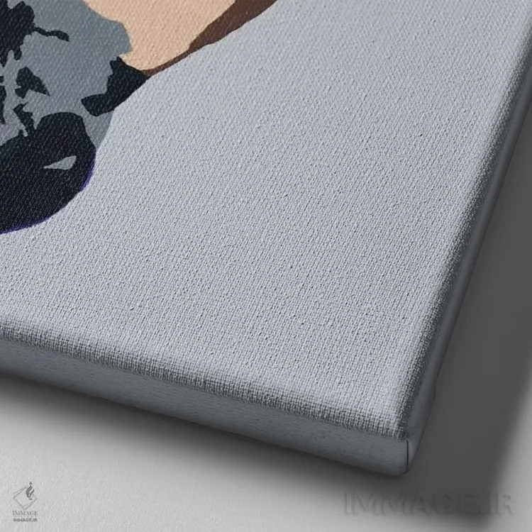 تابلو پرینس سگ پیت بول روی زمینه خاکستری (اسم سگ) اثر جولی احمد - نمای نزدیک بافت بوم